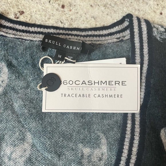 Skull Print Cashmere Cardigan from 360 CASHMERE - Picture 9 of 10